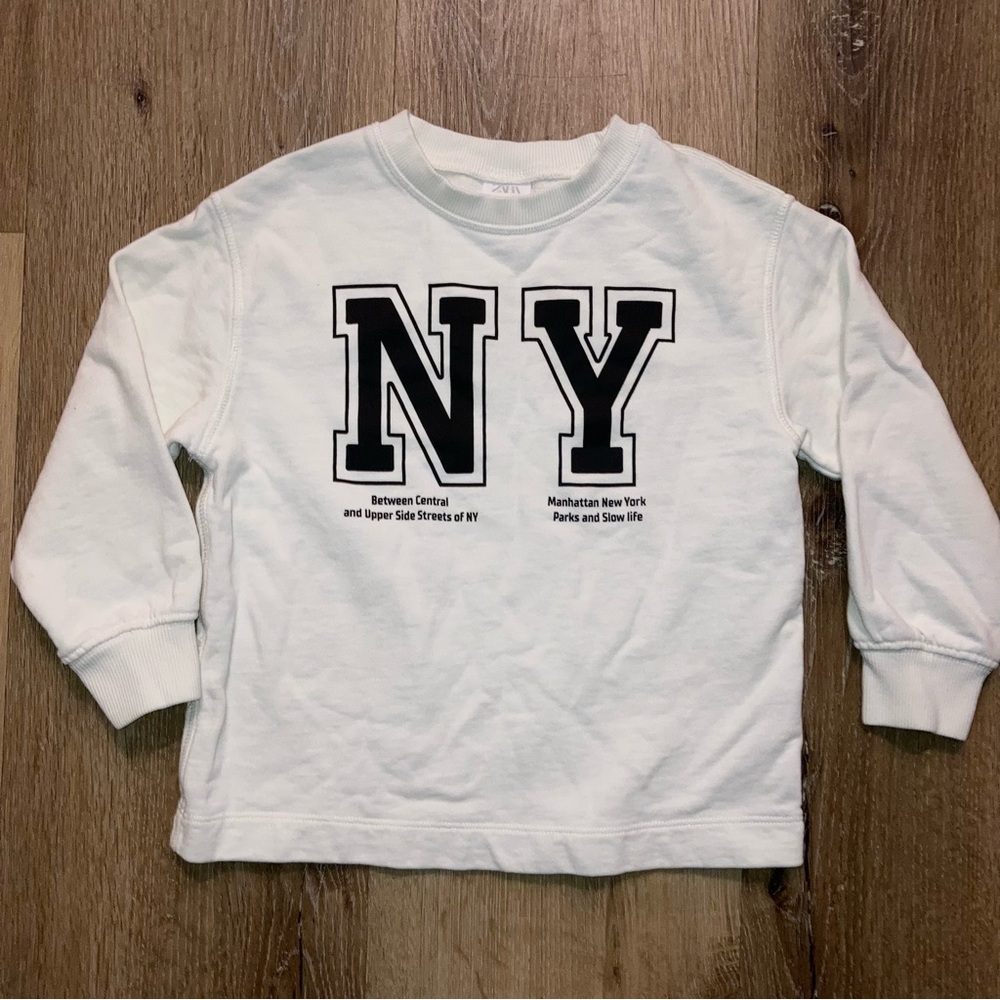 Zara Kids NY Manhattan Graphic Sweatshirt Size 7 Casual, Everyday - Picture 2 of 13